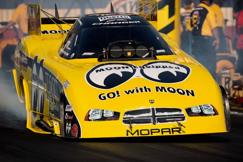 Illustration for article titled Peek Into the Nonstop Action of the NHRA Finals